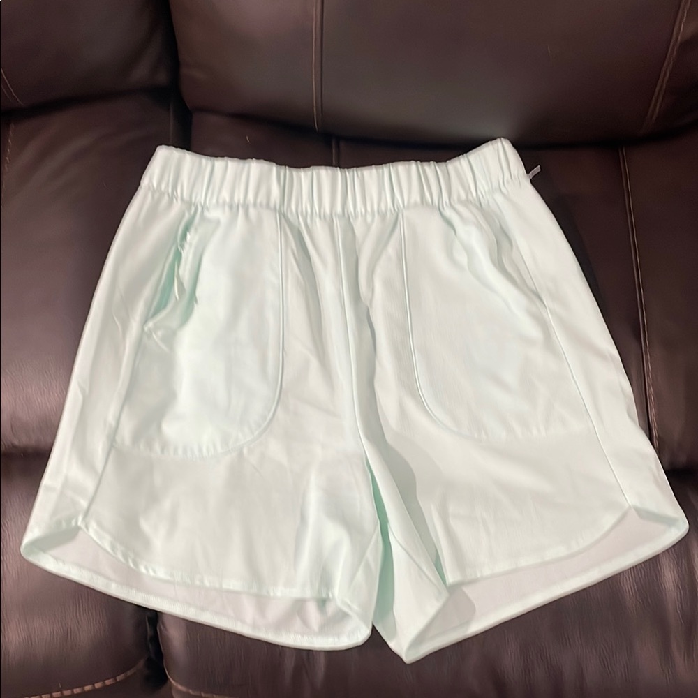 Zella Green Athletic Shorts with Textured Fabric and Elastic Waistband